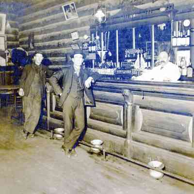 George Young's Log Cabin Saloon Oregon City 1905