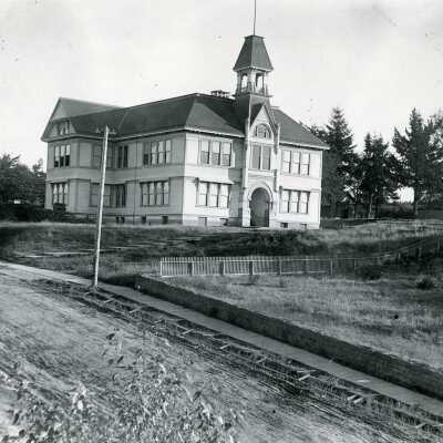 Eastham School 1899 - Oregon City