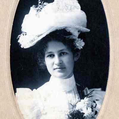 Unknown Woman - Studio Portrait