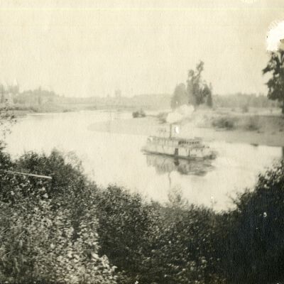 Steamboat "Yeager" - 1915 - Willamette River, Oregon