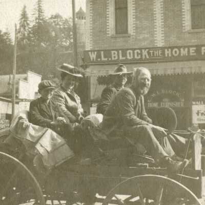 Horse-drawn Wagon at 7th and Main, Oregon City, Oregon - 1904