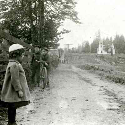 Oak Grove School 1909 - In distance