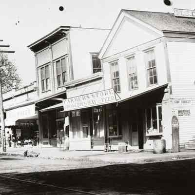 Oregon City 1899 - E. G. Caufield Farmer's Store - SW Corner of 8th and Main Street
