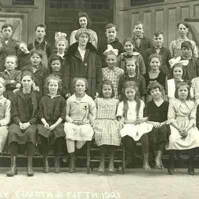 Barclay School Students 1921 - 4th and 5th Grades - Oregon City