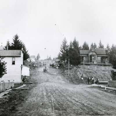 Oregon City looking up 7th Street at Washington, 1899.