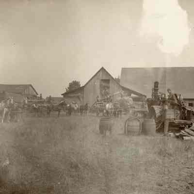 Hay Farm 1905 - Buildings - Threshing Machine