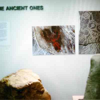 Oregon City 1990 - Museum Petroglyphs Display - 1990