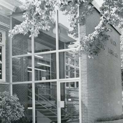 Oregon City Carnegie Library - 606 John Adams Street, Oregon City, Oregon