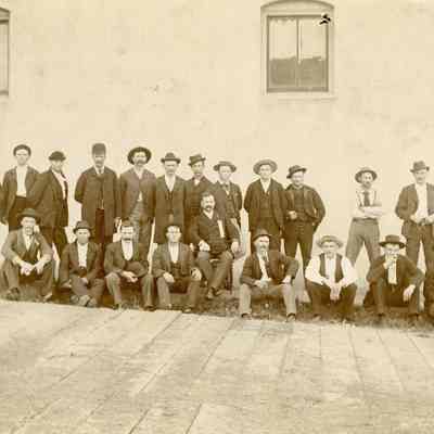Oregon City - Employees of the Portland (Old Imperial) Flour Mill