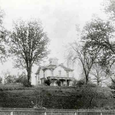 The Hunsaker-Apperson House - 1904