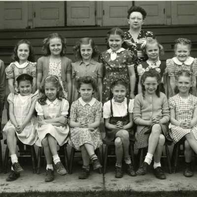 Eastham School Students 1947 - 2nd Grade - Oregon City