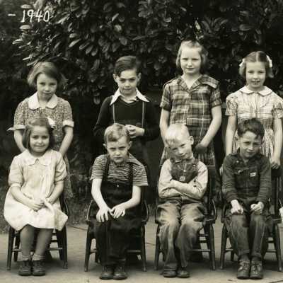 Eastham School Students 1940 - 1st Grade - Oregon City