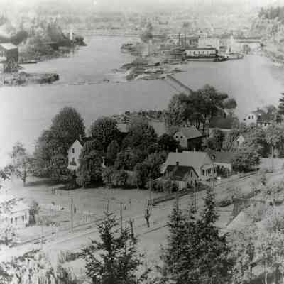 Canemah 1894 - View From Bluff