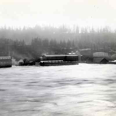 1890 Flood - Willamette River Flood - Oregon City from West Linn - 3rd Street to the Falls