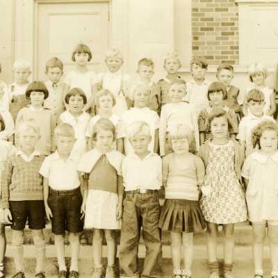 Oswego Lakewood Grade School - First Grade Students 1932-33