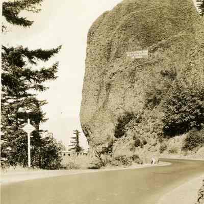 Bishops Gap on the Old Columbia River Highway - Talbert Collection