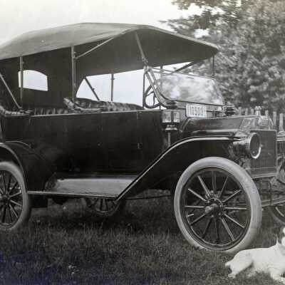 1913 Model T Ford Touring Car