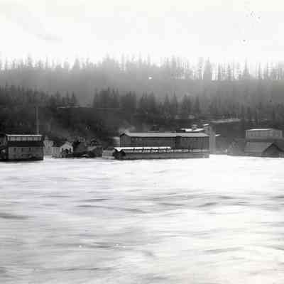 1890 Flood - Willamette River Flood - Oregon City from West Linn - 3rd Street to the Falls