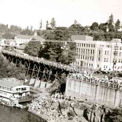 Oregon City - 1936-1937 - 8th Street Dock - Clackamas County Courthouse