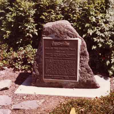 Oregon City 1976 - End of the Oregon Trail Marker