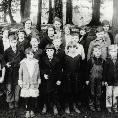 Maple Lane School Students 1925