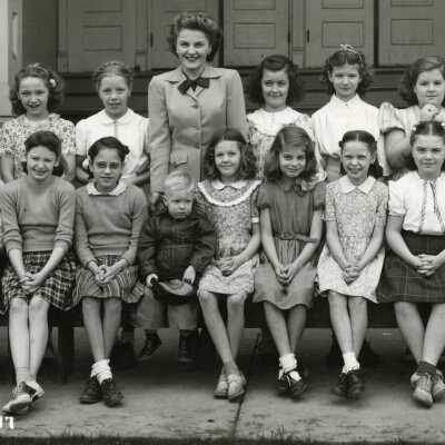 Eastham School Students 1947 - 4th Grade - Oregon City