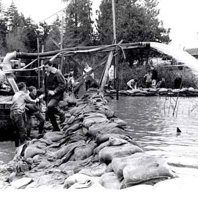 1964 Flood - Pumping Water Away from Neighborhood