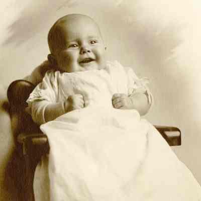 Alldridge Family - Baby in Chair