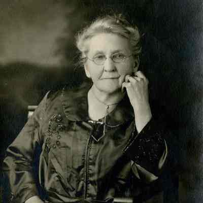Eggimann Family Photo Collection - Portrait of a Older Woman Seated