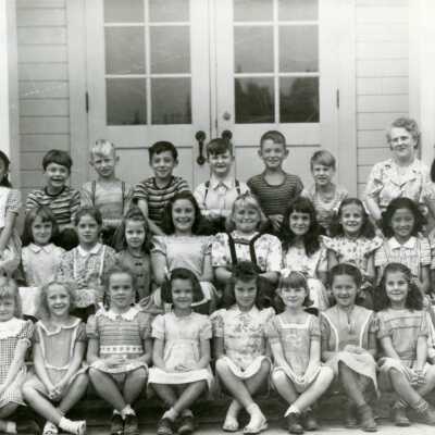 Carver School 1947 - Grades 1 - 4 - Carver, Oregon