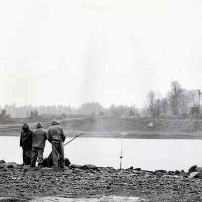 Fishing On the Willamette River Near Oregon City