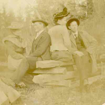 Herrington, Lee and Dora