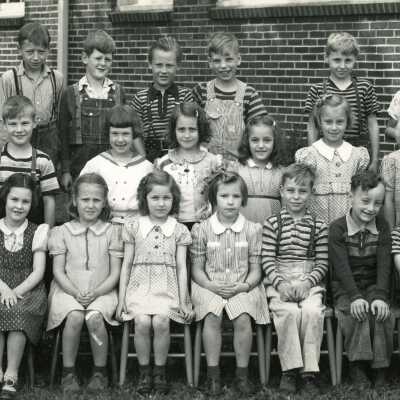 Mt. Pleasant School Students 1941 - 1st and 2nd Grades