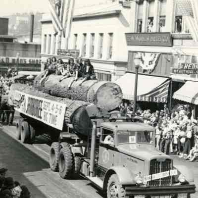 Oregon City Territorial Days Parade 1976 - Estacada Jamboree Float