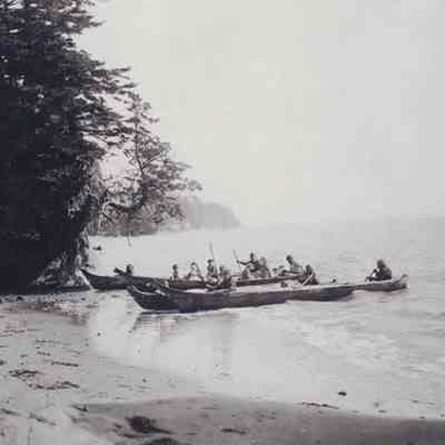 Native Americans of the Chehalis Tribe 1902 - In Canoes - Shoalwater Bay, Washington