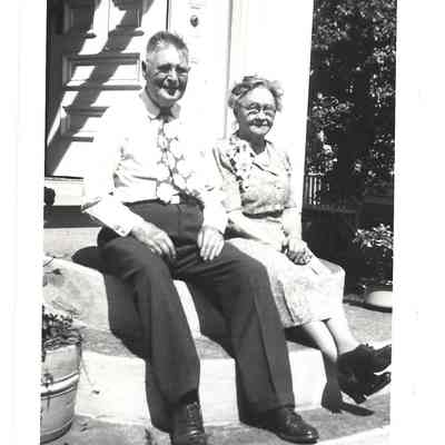 Photo of Unknown man and woman