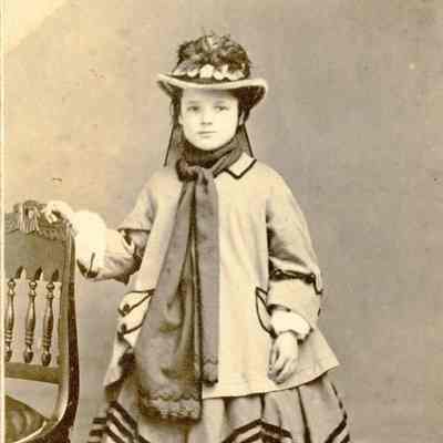 Beatie Family - Lizzie Latourette