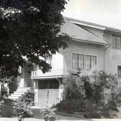 Barnett Album - Howland House Oregon City