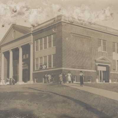 Oregon City High School - 1911