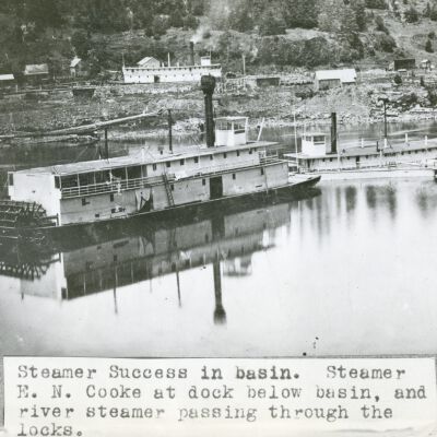 Oregon City 1874 - Steamboats "Success" and "E.N. Cooke" - Oregon City Boat Basin