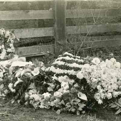 Davis, Philander T. Gravesite