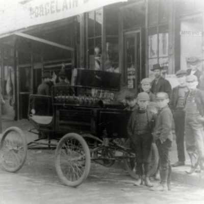 1900 Automobile in Oregon City