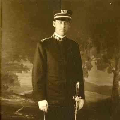 Johnson, Leslie (Les)