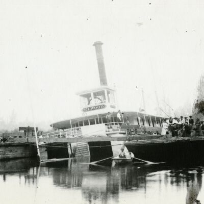 Steamboat "Elwood" - Wreck at Willamette Falls Locks