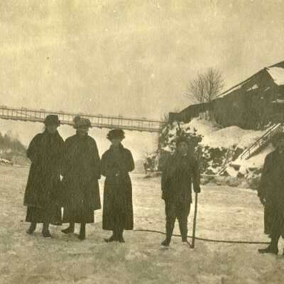 Willamette River Oregon 1919 - Frozen - Oregon City Bridge