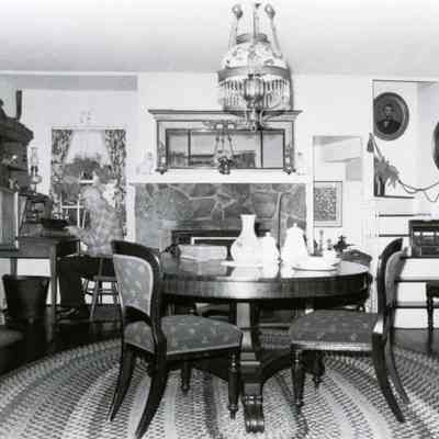 Oregon City Rose Farm 1987 - Sitting Room