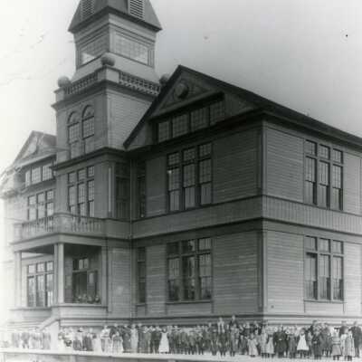 Milwaukie School Students 1906