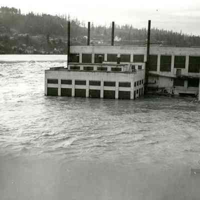 1942 Flood - Crown Zellerbach Mill