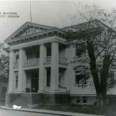 Oregon City 1914 - Elks Lodge 610 Water Street (McLoughlin Blvd)