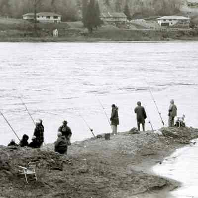 Fishing On the Willamette River Near Oregon City